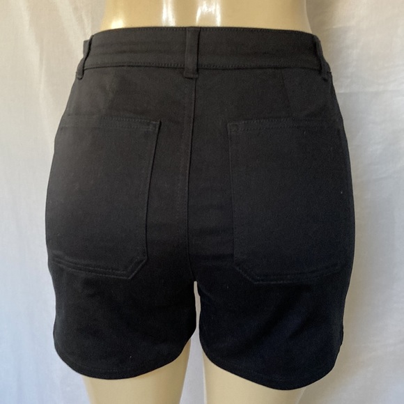 SALE!! VIOLETS & ROSES Women’s Black Shorts Size 4 Button Fly 4” Inseam NWOT - Picture 3 of 7